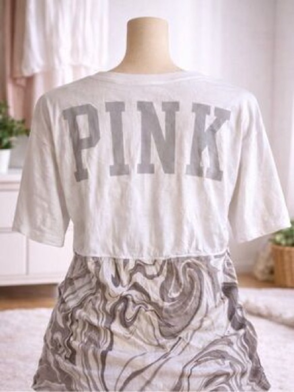 PINK Victoria's Secret Oversized White Marble-Print Short Sleeve Tee